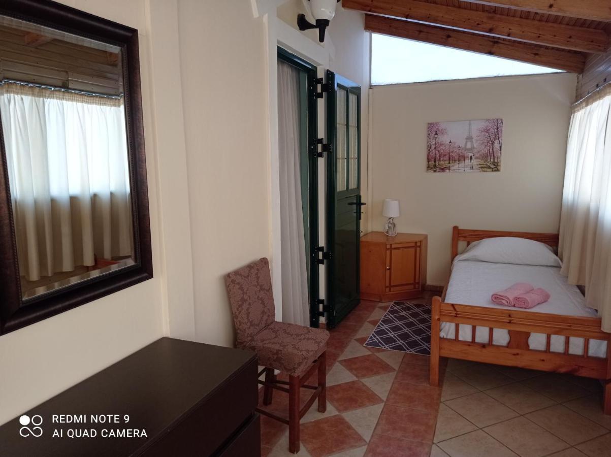 Ferienwohnung Bratis House Vartholomio Exterior foto